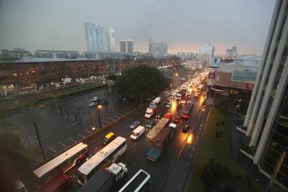El meteorólogo Diego Angeli prevé posibilidades de lluvia hacia la tarde del jueves 17 de abril