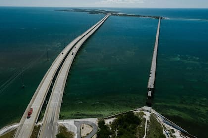 El Seven Mile Bridge es uno de los puentes más extensos del mundo sobre el agua
