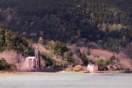 El sexto lugar del ránking de los pueblos más bonitos de Europa lo ocupa Furnas, una aldea de las islas Azores, que pertenecen a Portugal