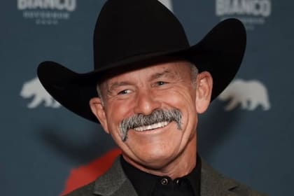 El sheriff del condado de Riverside utilizó sus plataformas digitales para rechazar el apoyo presidencial a Hilton