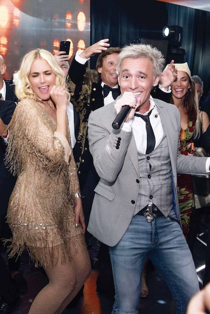 El show musical estuvo a cargo de CAE.