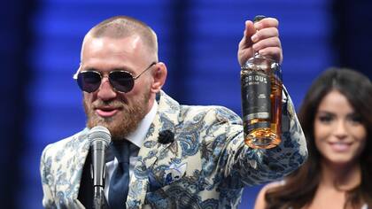 El show siguió en la conferencia de prensa posterior