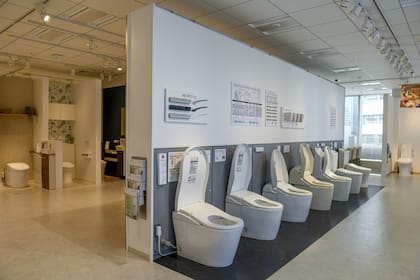 El showroom del fabricante de inodoros y bidets Toto en Tokyo