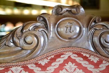 El sillón de la letra ‘ñ’ minúscula en la Real Academia Española. Real Academia Española/Wikimedia Commons