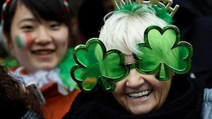 El símbolo del Shamrock, es decir el trébol, se le atribuye a San Patricio