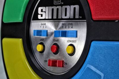El Simon fue, junto a la Magnavox Odyssey, otro de los juegos electrónicos emblemáticos creados por Ralph Baer