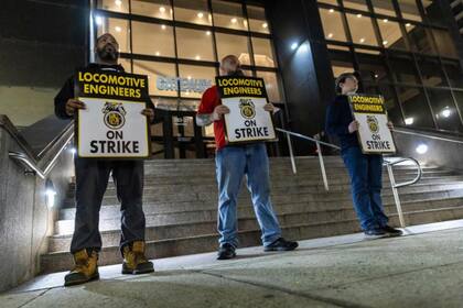 El sindicato ferroviario rechazó por abrumadora mayoría el último ofrecimiento salarial de la compañía estatal