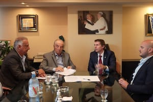 Comercio acordó un aumento del 5% en tres meses y un bono de $120.000