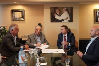 Comercio acordó un aumento del 5% en tres meses y un bono de $120.000