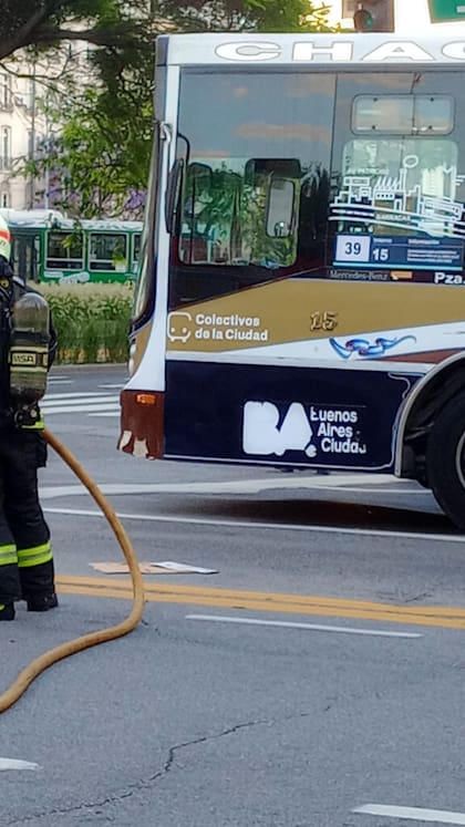 El siniestro ocurrió en la intersección de avenida Santa Fe y 9 de Julio
