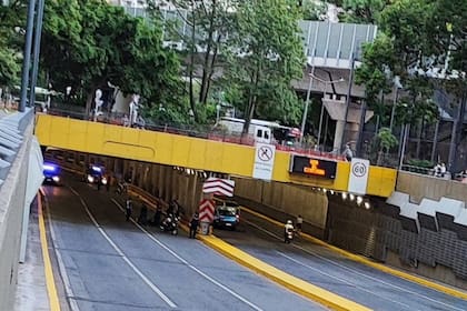 El siniestro vial ocurrió el lunes por la tarde en el túnel de la avenida Libertador, a la altura de la calle Pampa