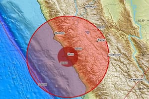 Un fuerte sismo sacudió a Perú: se sintió en Lima y causó pánico en la noche del sábado