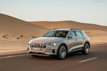 El sistema de Audi se llama Audi Connect