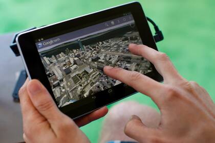 El sistema de geoposicionamiento global, conocido por sus siglas GPS, es utilizado por los dispositivos móviles, con un competidor como el Glonass ruso, cuyas estaciones de monitoreo buscan ingresar a Estados Unidos