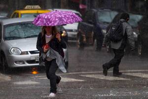 El SMN renovó la alerta por tormentas fuertes y ráfagas para la Capital y Buenos Aires