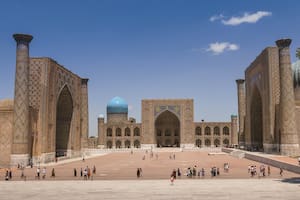 La magia de Samarkanda, los minaretes de Bujará y la arquitectura más deslumbrante de Asia Central