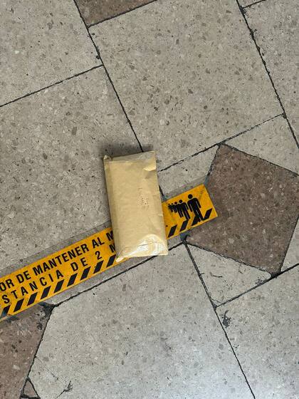 El sobre con las amenazas al fiscal Luciani que fue encontrado en los tribunales