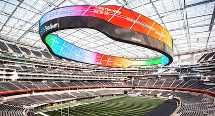 El SoFi Stadium cuenta con una espectacular pantalla 360.