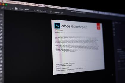 El software de edición de imágenes Photoshop es uno de los software de referencia de Adobe, especializado en el desarrollo de productos y servicios para la producción y edición de contenidos digitales