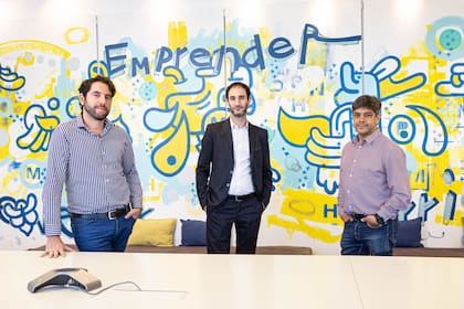 El software que crearon integra a fabricantes, distribuidores y minoristas.