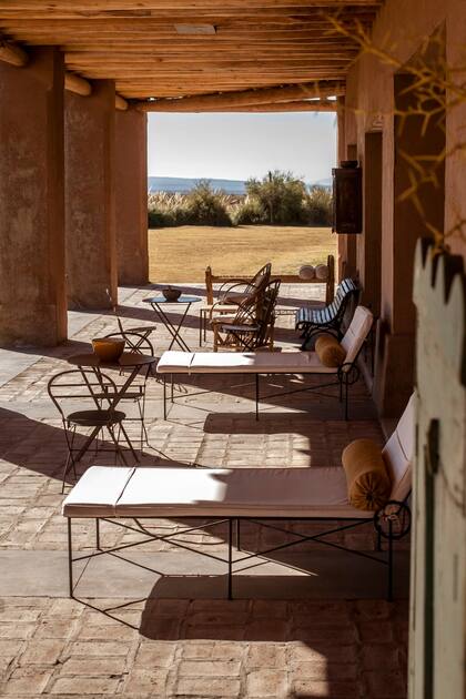 El sol en la galería de Posada de los Patos