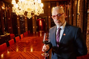 Qué conviene tomar para ver el Mundial y la botella de US$12.000 que abrió, según el Mejor Sommelier de América Latina