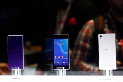 El Sony Xperia Z2 es la renovación del teléfono emblema de la compañía japonesa, resistente al agua y con pantalla de 5,2 pulgadas