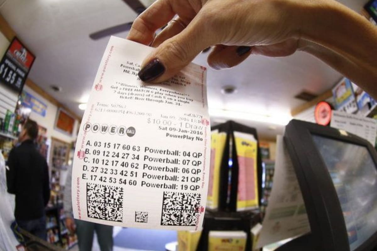 O prêmio da Powerball continua crescendo e o sorteio acontecerá em pleno Natal. quanto é o jackpot O prêmio da Powerball continua crescendo e o sorteio acontecerá em pleno Natal. quanto é o jackpot