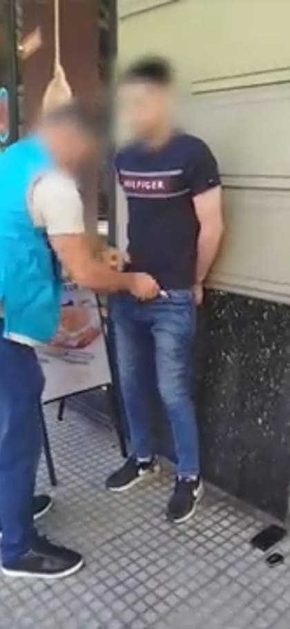 El sospechoso detenido por personal de la Policía de la Ciudad