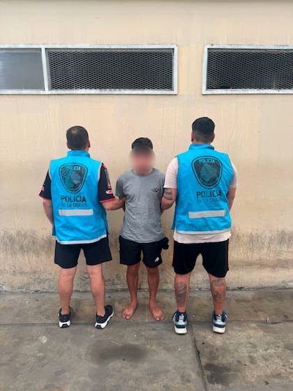 El sospechoso prófugo por el robo en la casa del Pato Fillol fue detenido por la Policía de la Ciudad