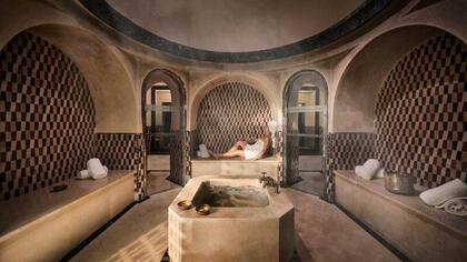 El Spa premiado es considerado uno de los mejores de la región y ofrece tratamientos basados en la tradición hammam
