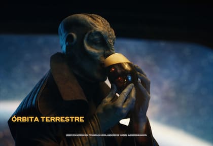El spot de Branca relata que la argentinidad llegó hasta los extraterrestres de la mano del fernet.