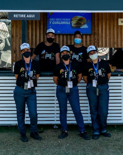 El staff de YPF FULL