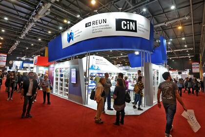 El stand que aglutina las editoriales universitarias