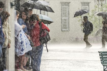 El Storm Prediction Center (SPC, por sus siglas en inglés), dependiente de la Agencia Nacional Oceánica y Atmosférica (NOAA), emitió una alerta de riesgo moderado, nivel 4 de 5
