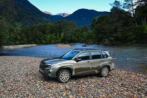 Así es el test drive de uno de los pocos SUV que viene de Japón