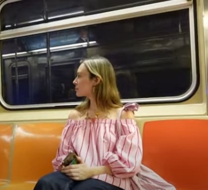 El subte puede ser atemorizante. Créditos: Youtube. Rachel Anne