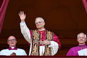 El sucesor de Francisco tiene 69 años, nació en Chicago y vivió 18 años en Perú (Foto: Captura TV)