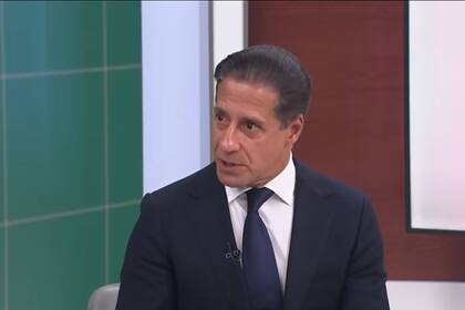 El superintendente de LAUSD, Alberto Carvalho, reveló la estrategia para proteger a las familias migrantes