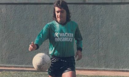 El supuesto futbolista jugó en grandes clubes y nunca marcó un gol (Foto: X)