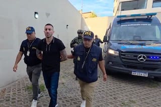 En un operativo especial, para prevenir un ataque o un intento de rescate, fue trasladado el sicario de narcos