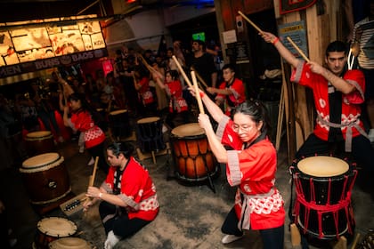 El taiko, eje sonoro del Matsuri, transforma el espacio urbano en escenario colectivo
