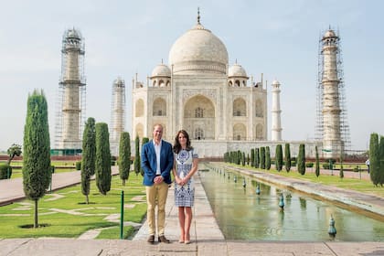 El Taj Mahal como magnífico
telón de fondo para la pareja, en India, durante otra visita oficial.