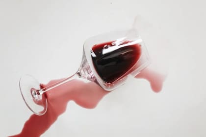 El talco puede ser utilizado para quitar manchas de vino (Foto Pexels)