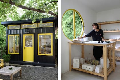 El taller de cerámica, una de las curiosidades con un diseño particular en negro y amarillo, inspirados en la propiedad del director de cine, artista, diseñador y jardinero Derek Jarman.