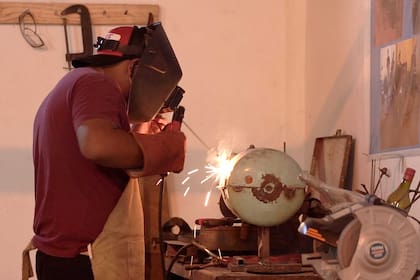 El taller de soldadura que funciona en la comunidad de El Bananal, en Yuto, Jujuy