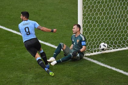 El tanto de Luis Suárez que abrió el marcador para la victoria de Uruguay sobre Rusia