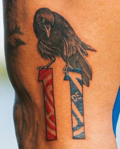 El tatuaje azulgrana de Bareiro, que luego decidió pintar de negro