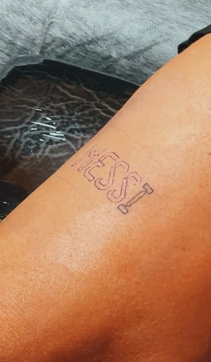 El tatuaje de El Pollo Álvarez en honor a Lionel Messi