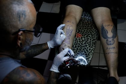 El tatuaje que optó por plasmarse Lautaro Cina, de 20 años